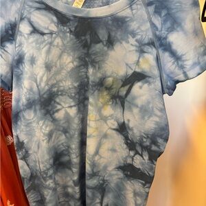 Lululemon Blue Tie-Dye Shirt